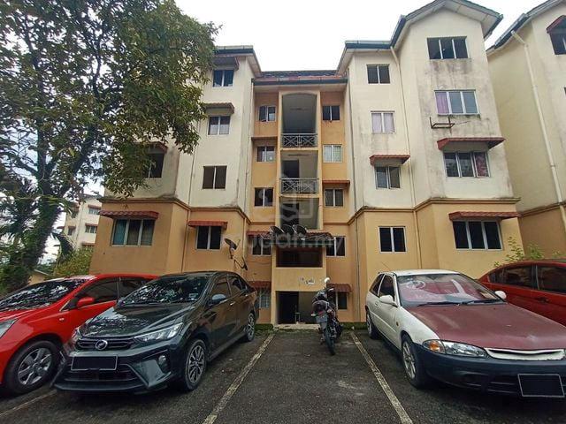 Cempaka Apartment (Taman Bunga Raya) 1