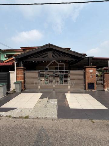 Double Storey - Conner Lot Taman Bukit Dahlia, Pasir Gudang, JohorNEGO 1