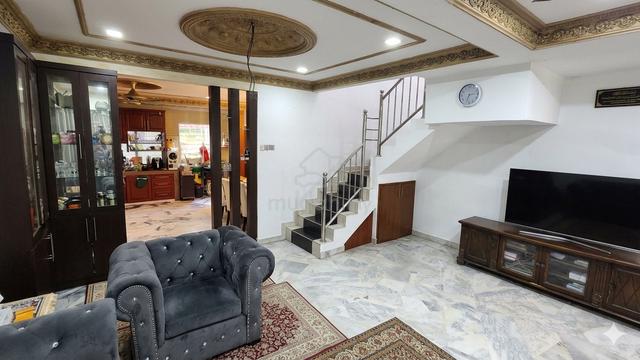 FULL LOAN + BERBALOI + RENOVATED 2Storey Terrace Taman Puchong Intan 1