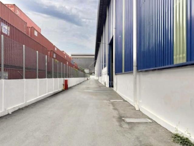 Detached Factory Warehouse 112970sf For Rent Well Maintained Perai 1