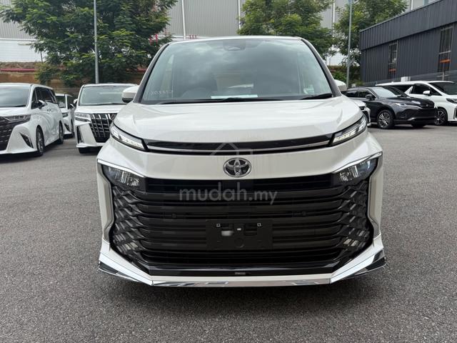 2022 Toyota VOXY 2.0 S-Z MODELISTA BODYKIT - 2