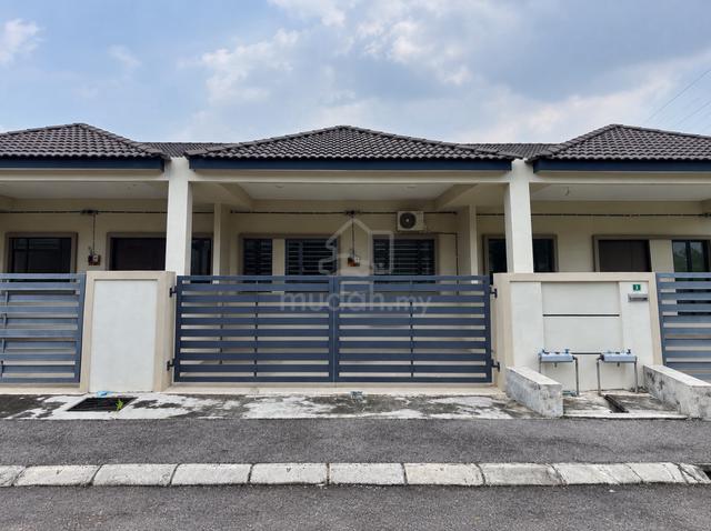 Gunung Lang Ipoh Jalan Kuala Kangsar Single Storey Terrace House 1
