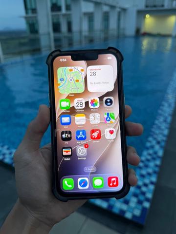 iPhone 13 128gb - photo 2 of 6