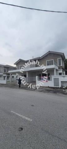 [Below Market] Semi D Taman Desiran Bayu Puchong 1