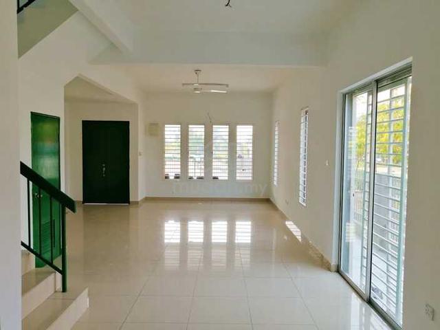 FOR SALE Double Storey Terrace @ Taman Baiduri 2, Dengkil🏠 1