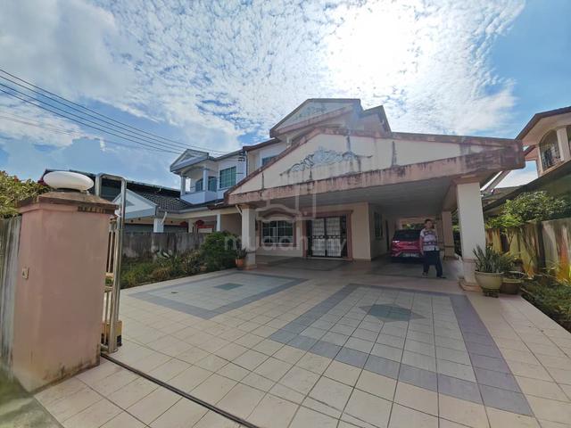 Double Storey Semi D House at 7th Mile For Sale 1