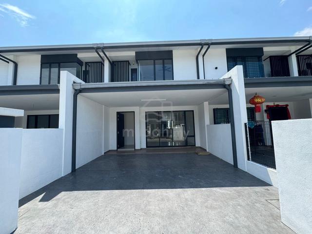 Lyra Bandar Bukit Raja Brand New Unit For rent 1