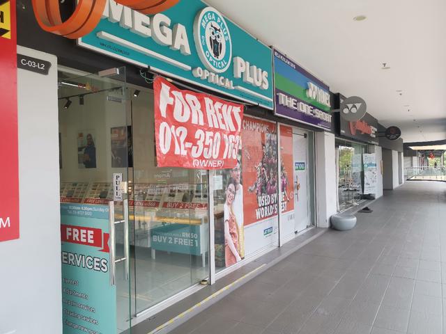 Half shop for rent 1