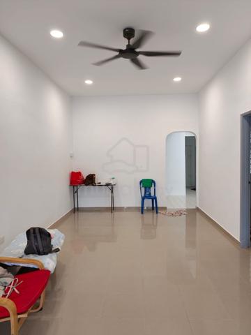 Jln Bersatu @ Tmn Perak Kulai 1Storey with Koitchen Extend Near Pasar 1
