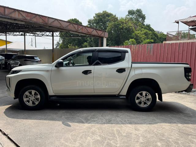 2023 Mitsubishi TRITON 2.4 VGT ATHLETE LOAN KEDAI - 4