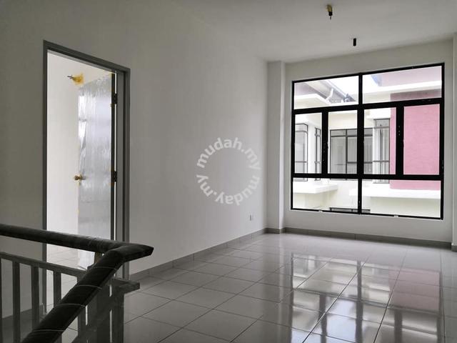 2 storey semi-d Monlis Setia Ecohill semenyih Near Ecohill walk 3
