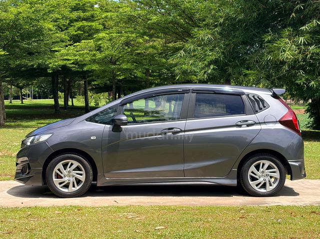 FULL LOAN 2016 Honda JAZZ 1.5 E-SPEC (A) - 3
