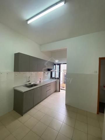 3 Storey Terrace 5R4B Sentosa Villa Kajang (Below Market) 1