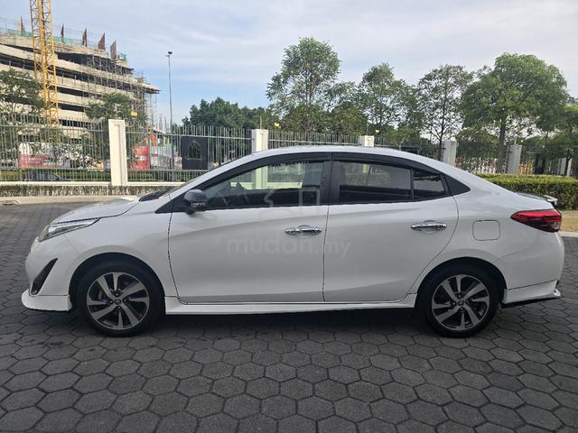 Toyota Vios 1.5G Sedan - 3