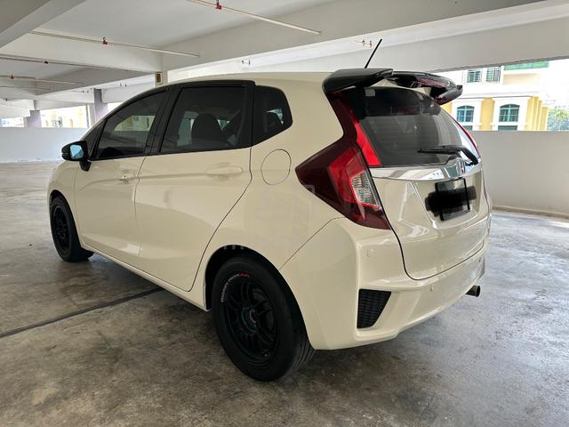 Honda Jazz 1.5 (A) V Spec Type R Champion White - 2
