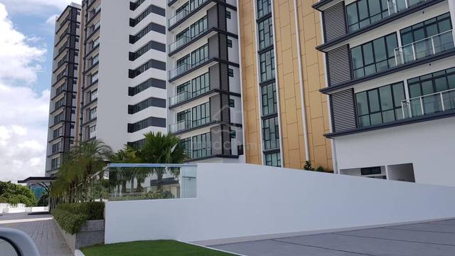Royal Richmond Gold 1
