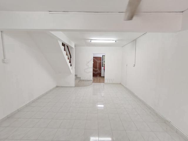 Jalan Johar 2Stry Full Loan Unit Desa Cemerlang, Ulu Tiram 1