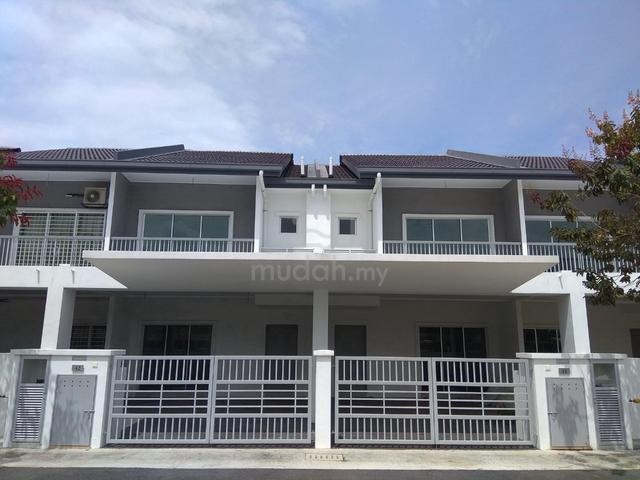 (MASUK SEGERA + FACING OPEN) 2Sty House Taman Sri Gading Bukit Mantin 1