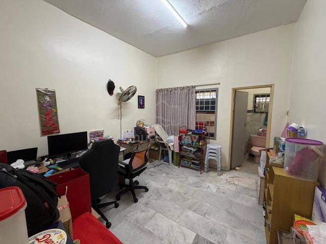 Taman Sri Putri 22x70ft FullLoan Unit 1