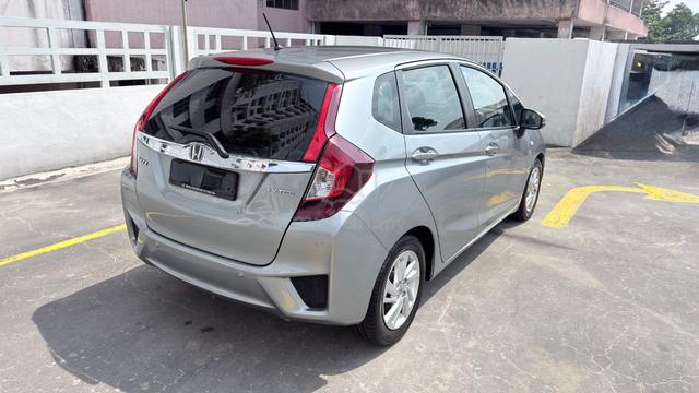 2016 Honda JAZZ 1.5 E Facilift (A) - 4