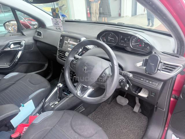 2014 Peugeot 208 1.6 VTi ALLURE (A) - 3