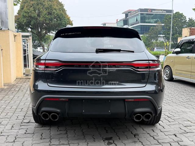 2022 Porsche Macan 2.0L  - 4