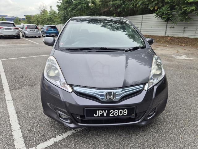 2013 Honda JAZZ 1.3 (HYBRID) FACELIFT (A) - 2