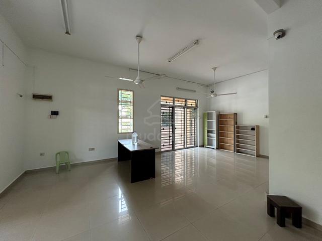 Ehsan Jaya 4 Double Storey Terrace House Corner Lot For Rent 1