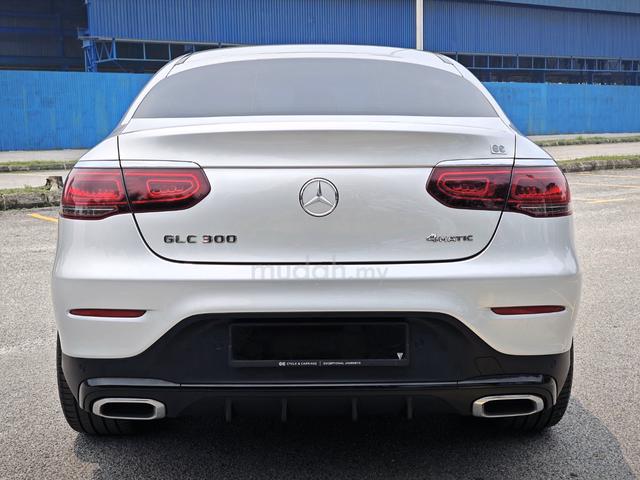 Mercedes Benz GLC300 2.0 4MATIC COUPE - 4