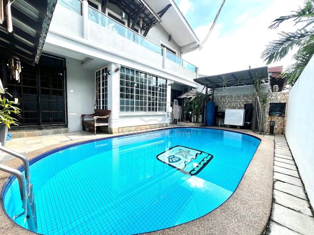 Renovated + SwimmingPool + Corner Lot Double Storey Taman Desa Keramat 1