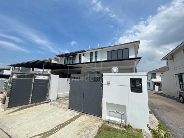 For Sale Austin Duta 2 sty End lot House 1