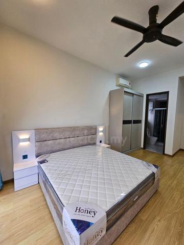 Danga bay / Master bedroom / Baypoint / Near CIQ / Shuttle bus to CIQ 1