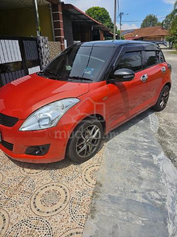 2013 Suzuki SWIFT 1.4 GLX MY2013 (A) - 1