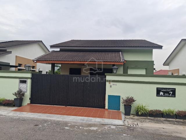 fully furnished house old and pool table 1