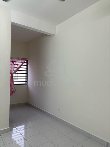 Rumah Untuk Disewa 4