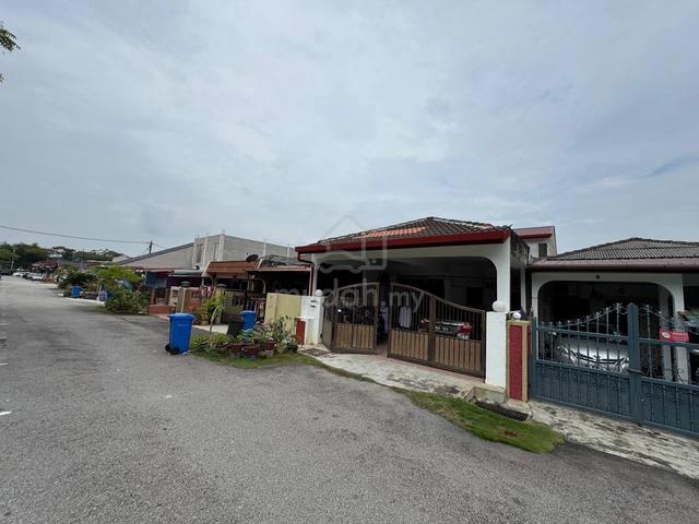 FACING OPEN ‼️ 1 Storey Seksyen 17 Shah Alam 1