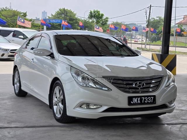 2011 HYUNDAI SONATA 2.4 GLS SUNROOF 120000KM Only - 2