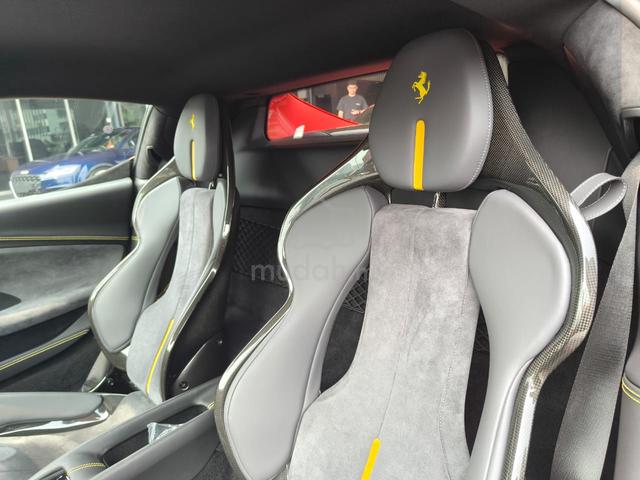 2022 Ferrari 296 3.0 GTB (A) CARBON SEST,22 UNREG - 4