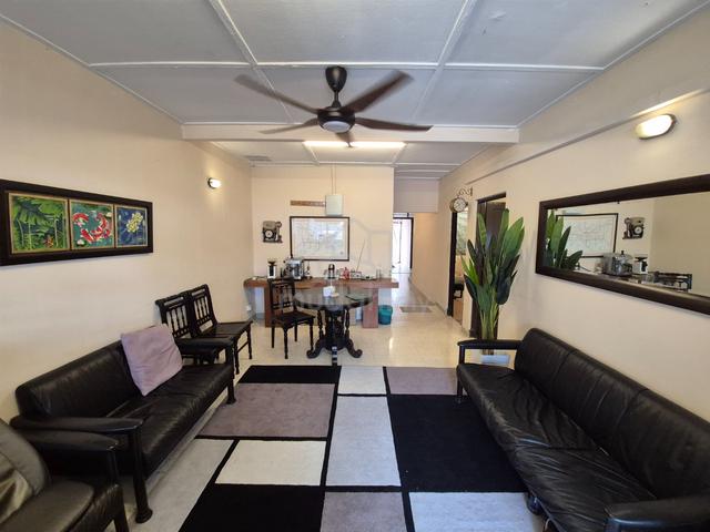 1sty JALAN LEMASAI SEKSYEN 8 Petaling Jaya [ LEASEHOLD TILL 2066 ] 1