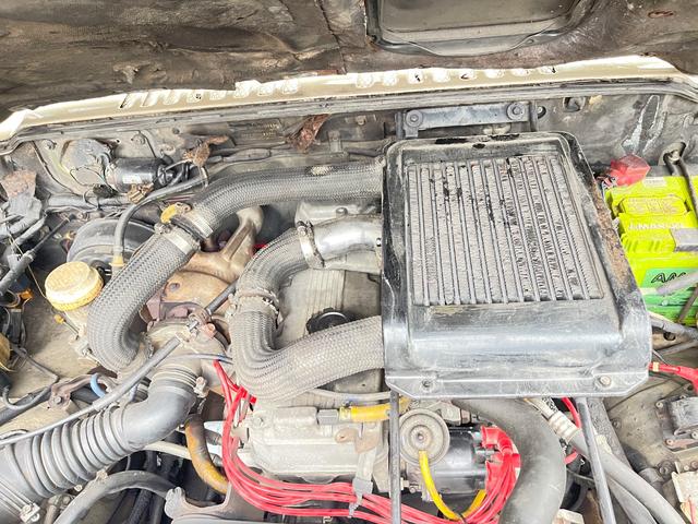 Old school Mitsubishi PAJERO Turbo Petrol ( M ) - 2