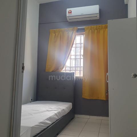 Single Rooms - Female Chinese Malay Indo Bandar Puteri Klang Sentosa 1