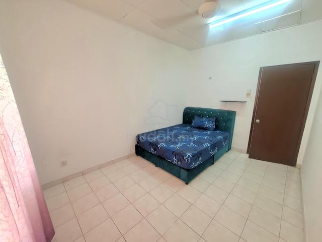 [Fully Furnished Attach With Toilet] Bilik Sewa Lelaki Muslim, Bangi 1