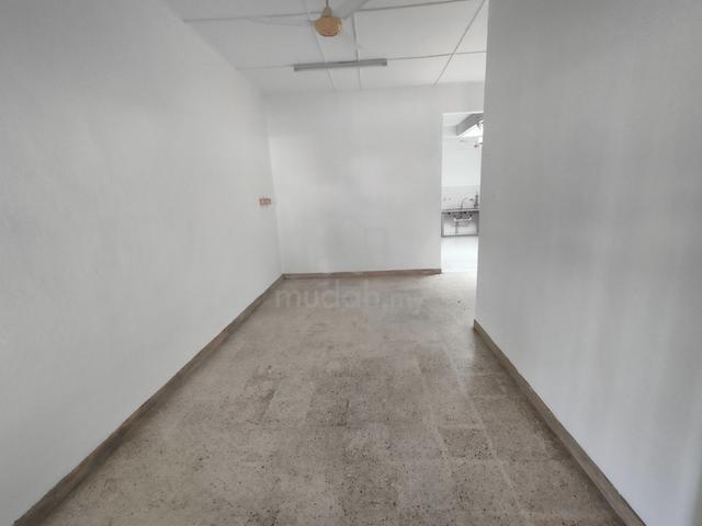 Single Storey Terrace At Bukit Jambul 1