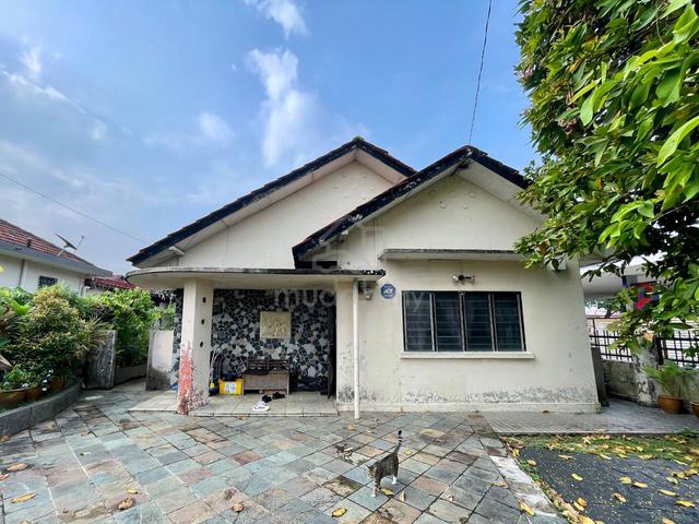 Seksyen 3, Petaling Jaya (Old Town PJ) Bungalow Corner lot 1