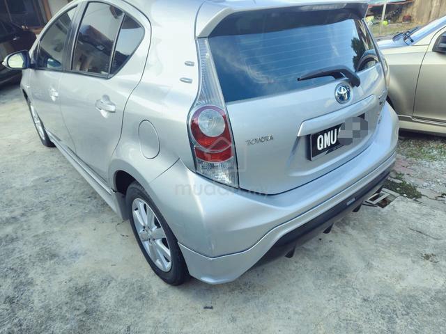 2012 Toyota PRIUS C 1.5 (HYBRID) NHP10R (A) - 2