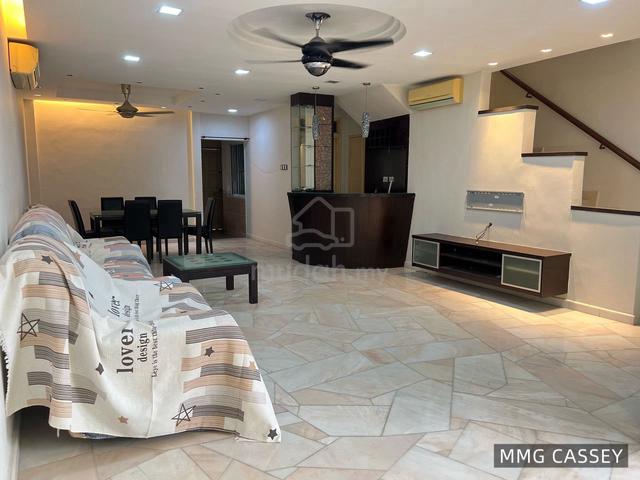 bandar botanic house for RENT now ! hot area 1