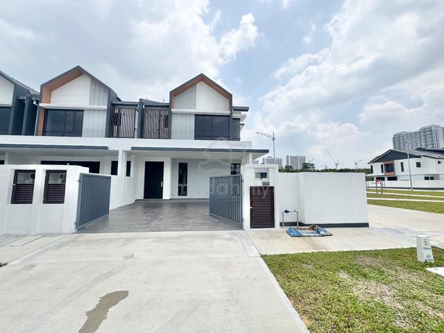 [SEBELAH PLAYGROUND] END LOT 2 Storey Anisa, Serenia City, Dengkil 1