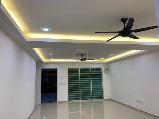 HIJAYU 1 - CASTORA 2sty renovated house for rent - available now 1