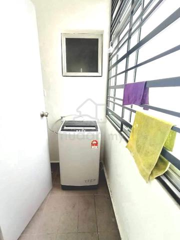 Larkin Master Bedroom Apartment room CiQ Jb bus stop have Carpark Nice 3