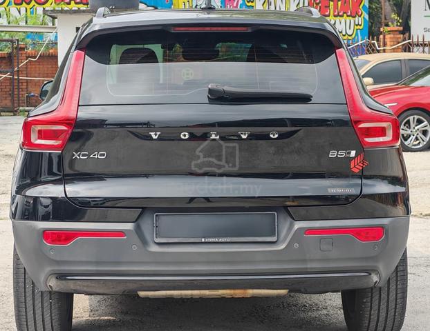 2023 Volvo XC40 2.0 B5 ULTIMATE HARMAN/KARDON FSR - 4